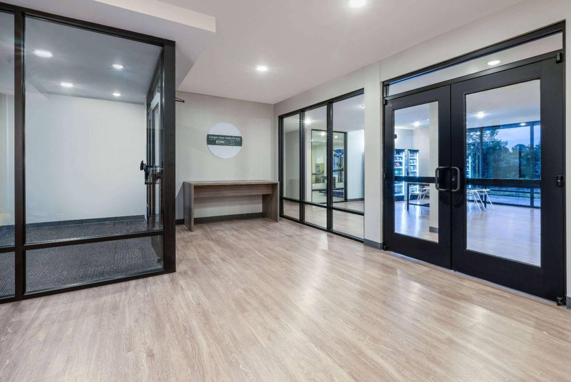 Echo Suites Extended Stay By Wyndham Indianapolis Ameriplex Екстер'єр фото